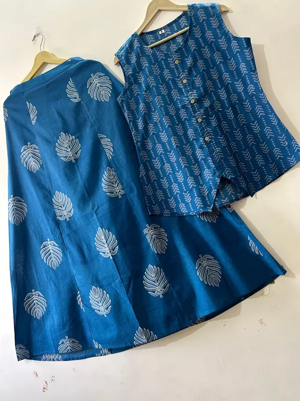 Women_Printed_Cotton_Top_And_Skirt_Set