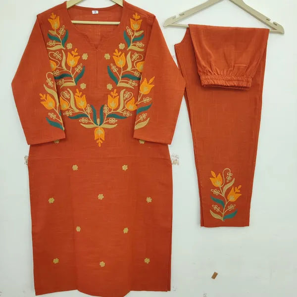 chic_Embroidered_Cotton_Kurta_and_Pant_Set_—_Two-Piece_Aari_Work_Ensemble_for_Effortless_Everyday_Style
