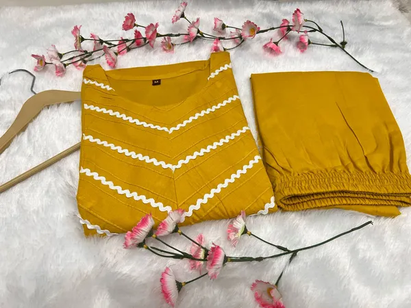 Stylish_Trending_Cotton_Embroidered_Straight_Kurta_Pant_Set_with_Pintuck_Detailing
