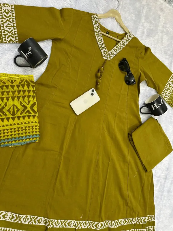 Women_Stylish_Hand_Work_Anarkali_Kurta_Pant_Dupatta_Set