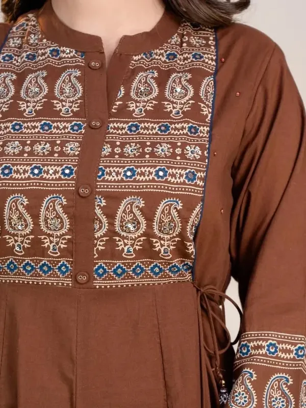 Women's_Premium_Cotton_Flared_Kurta_Pant_&_Printed_Malmal_Dupatta_Set