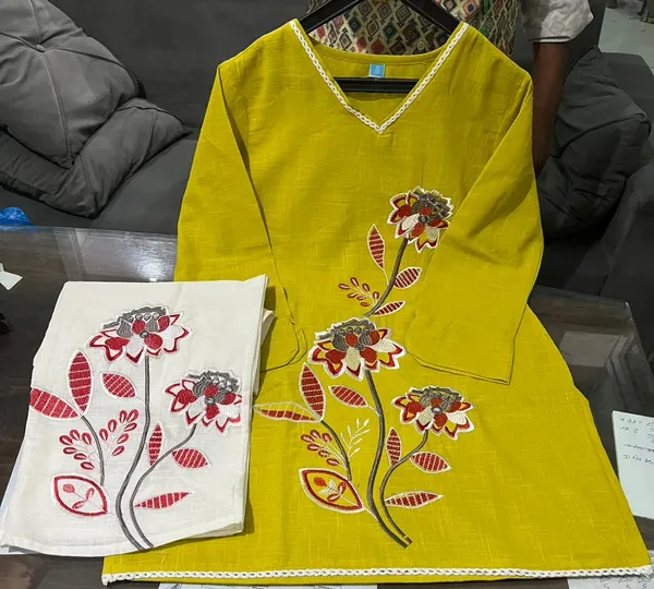 Women_Stylish_Cotton_Slub_Kurta_Set_with_Palazzo_Floral_Embroidered_Ethnic_Co-Ord_Set