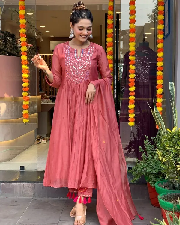 Peach_Handcrafted_Embroidered_Pure_Cotton_Kurta,_Pant_&_Dupatta_Set