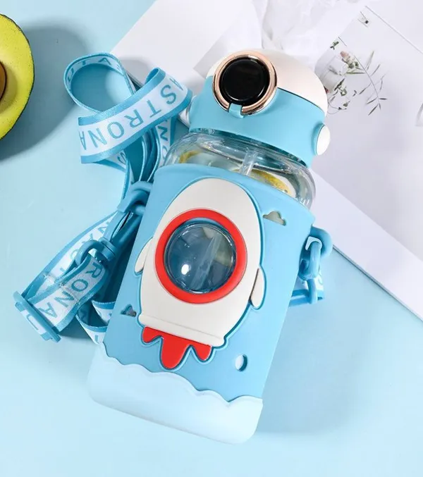 Multicolor_Astronaut_High-Quality_Water_Bottle_Bpa-Free,_Leakproof,_Durable_Water_Bottle_For_Kids,_Space-Themed_Design,_600Ml