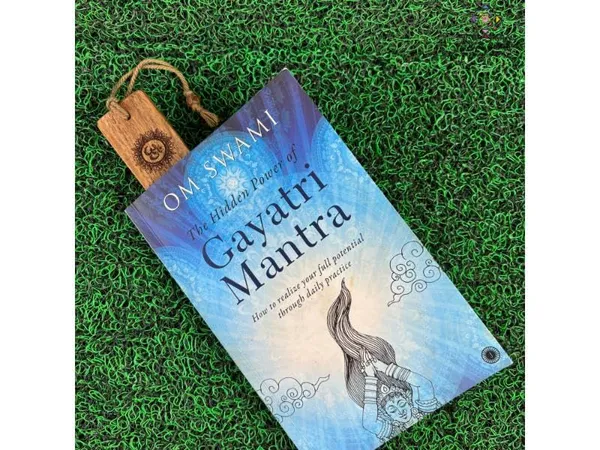 Set_of_2_Gayatri_Mantra_Engraved_Wooden_Bookmark