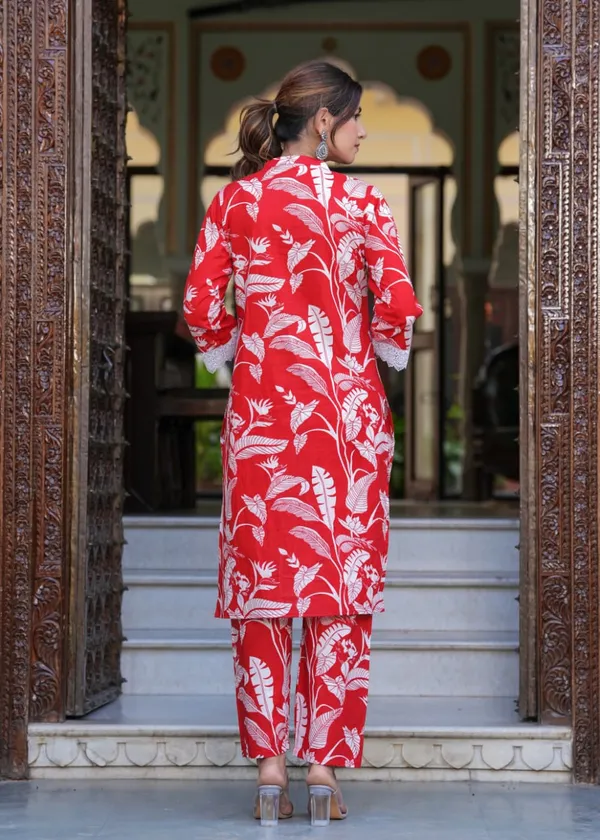Red_Stylish_Printed_Cotton_Kurta_Pant_Set_For_Women