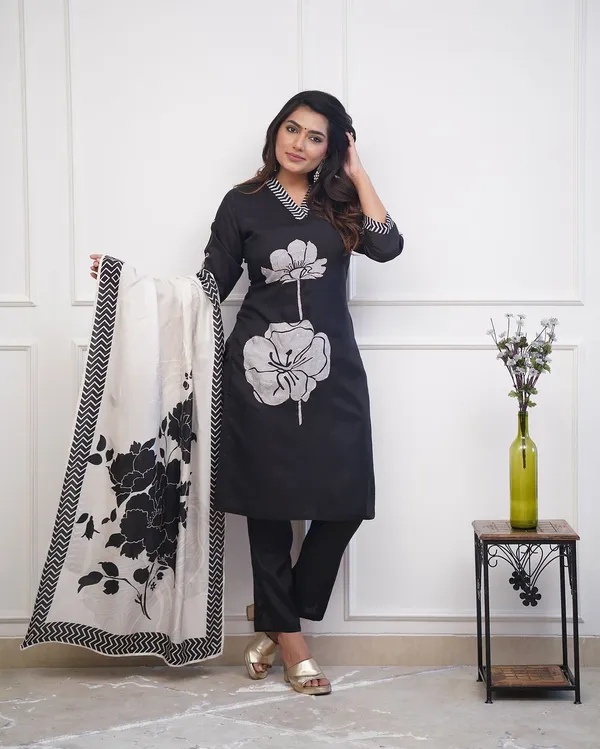 Black_Cotton_Muslim_printed_Kurta_Pant_And_Dupatta_Set_For_Women