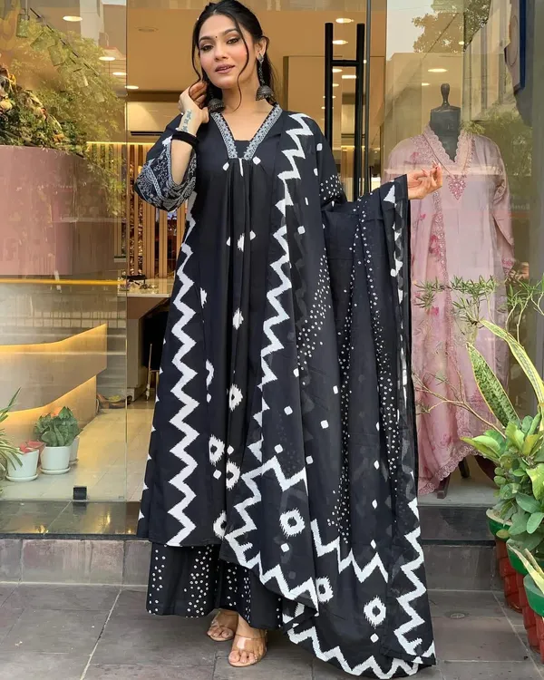 Black_Cotton__A-Line_Printed_Kurta_Pant_And_Dupatta_Set_For_Women