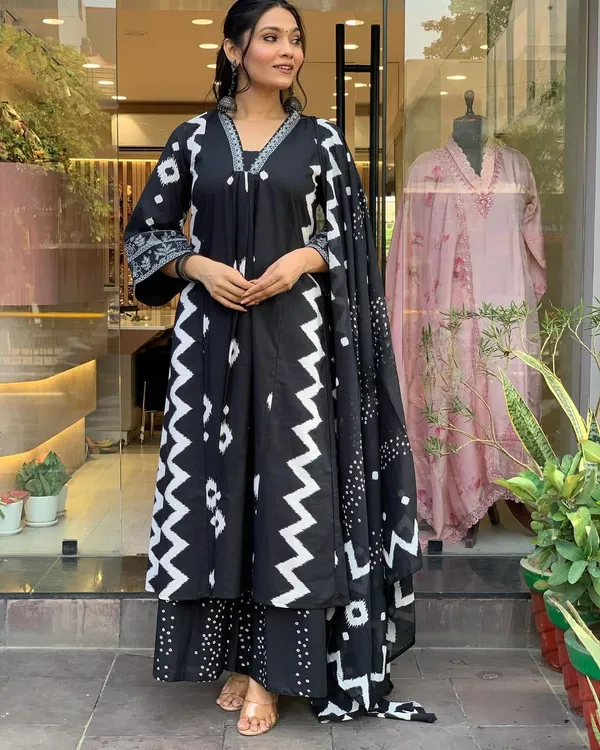 Black_Cotton__A-Line_Printed_Kurta_Pant_And_Dupatta_Set_For_Women
