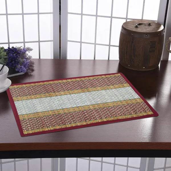 Pack_Of_4_Table_Mat_With_Runner_And_4_Coasters_|_Foldable_Handwoven_Organic_|Made_With_Madurkathi
