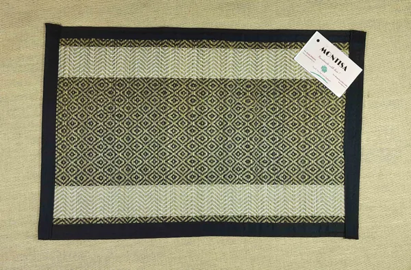 Pack_Of_4_Table_Mat_With_Runner_And_4_Coasters_|_Foldable_Handwoven_Organic_|Made_With_Madurkathi