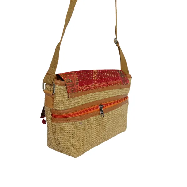 MONTISA_Elegant_Half_Moon_Kantha-Stitched_Dobby_Jute_Side_Shoulder_Bag-05