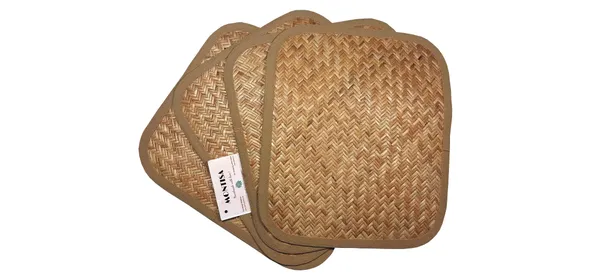 Pack_Of_4_Table_Mat_With_Runner_|_Foldable_Handwoven_Organic_|Made_With_Banig_(Sitalpati_)