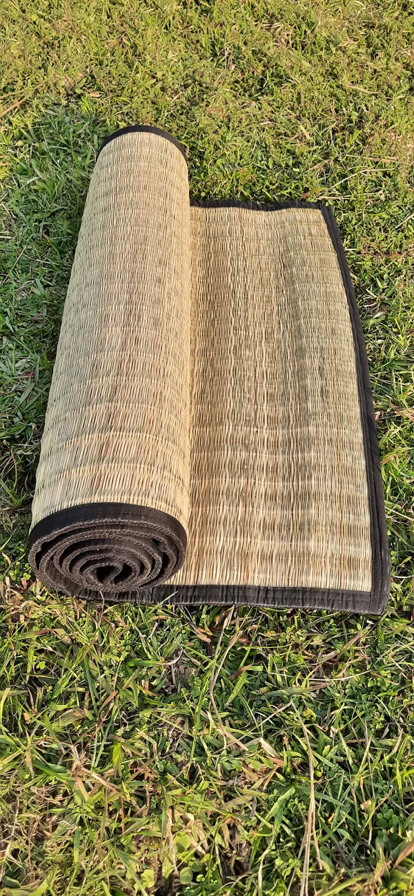 Chatai_Floor_Mat_|_Foldable_Handwoven_Organic_|Made_With_Madurkathi_|_Best_For_Sleeping,_Sitting,_Yoga