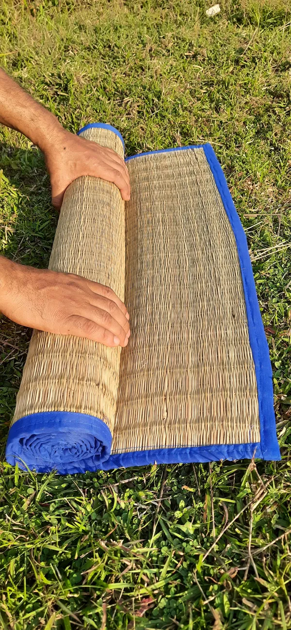 Chatai_Floor_Mat_|_Foldable_Handwoven_Organic_|Made_With_Madurkathi_|_Best_For_Sleeping,_Sitting,_Yoga