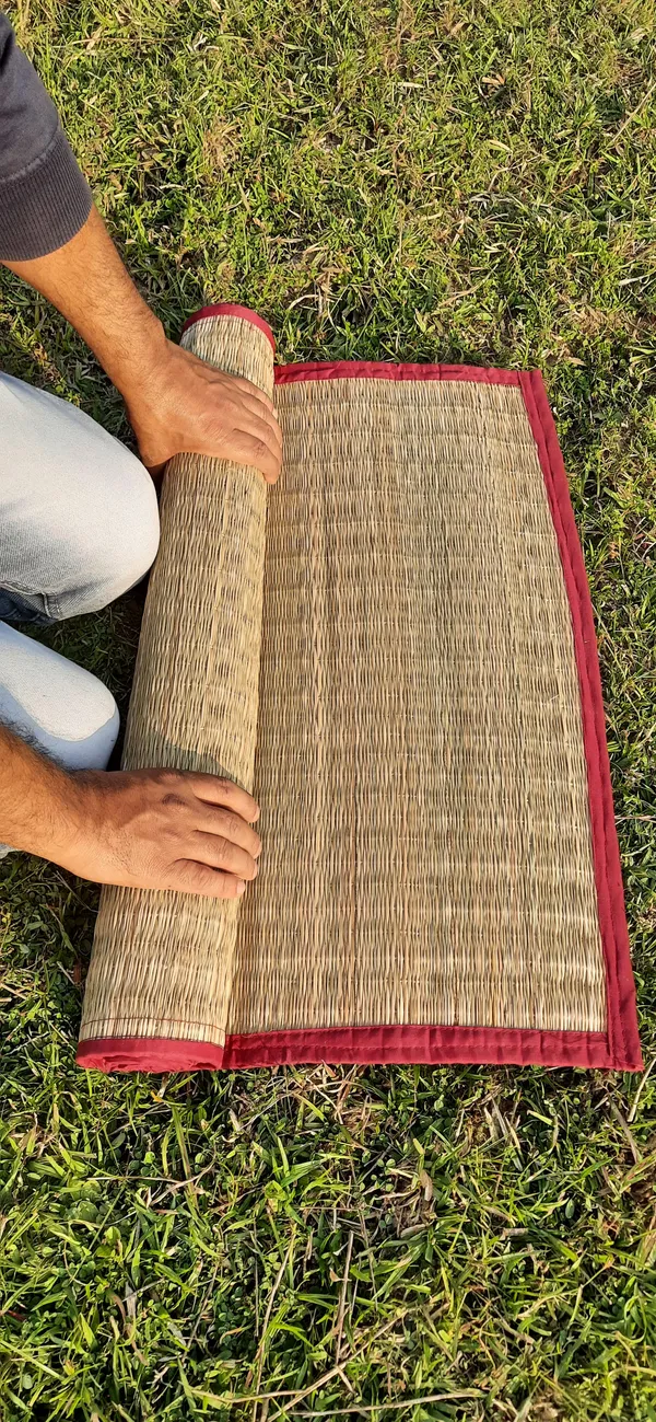 Chatai_Floor_Mat_|_Foldable_Handwoven_Organic_|Made_With_Madurkathi_|_Best_For_Sleeping,_Sitting,_Yoga