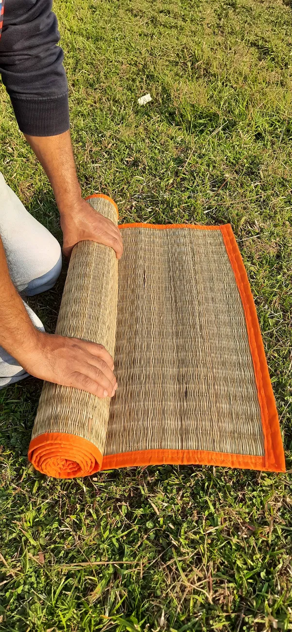 Chatai_Floor_Mat_|_Foldable_Handwoven_Organic_|Made_With_Madurkathi_|_Best_For_Sleeping,_Sitting,_Yoga