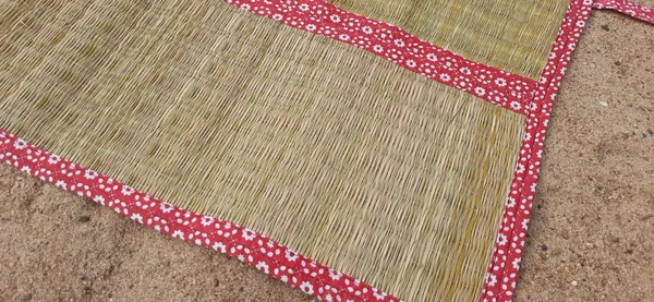 Chatai_Floor_Mat_|_Foldable_Handwoven_Organic_|Made_With_Madurkathi_|_Best_For_Sleeping,_Sitting,_Yoga