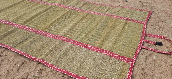 Chatai_Floor_Mat_|_Foldable_Handwoven_Organic_|Made_With_Madurkathi_|_Best_For_Sleeping,_Sitting,_Yoga