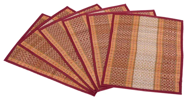 Pack_Of_6_Table_Mat_With_Runner_And_6_Coasters_|_Foldable_Handwoven_Organic_|Made_With_Madurkathi
