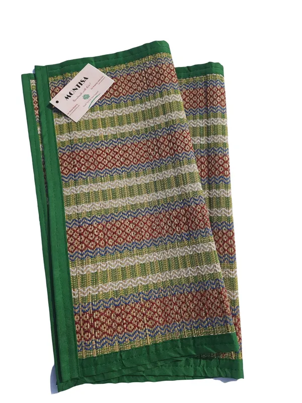 Pooja_Aasan_|_Foldable_Handwoven_Organic_|Made_With_Madurkathi_|_Best_For_Japa,_Sitting,_Meditation