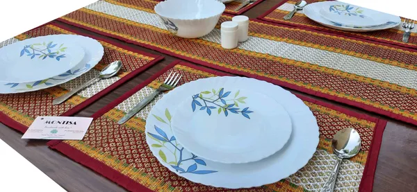 Pack_Of_6_Table_Mat_With_Runner_And_6_Coasters_|_Foldable_Handwoven_Organic_|Made_With_Madurkathi