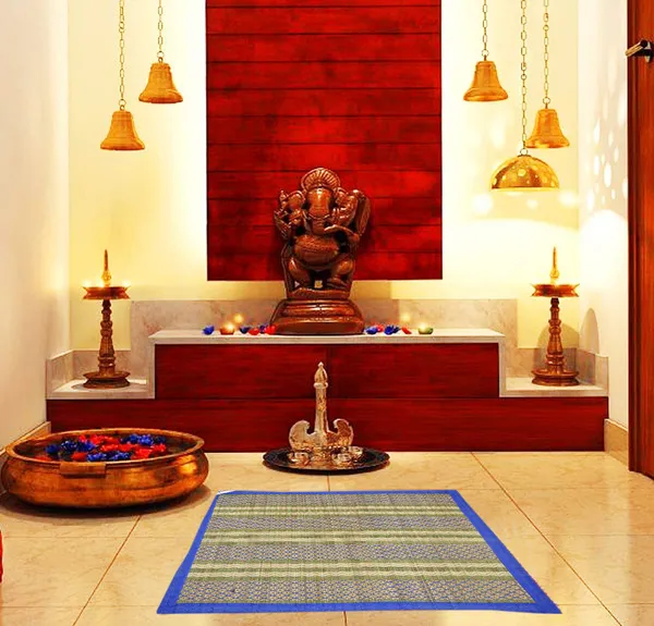 Pooja_Aasan_|_Foldable_Handwoven_Organic_|Made_With_Madurkathi_|_Best_For_Japa,_Sitting,_Meditation