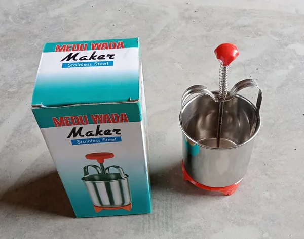 Multicolor_Medu_Vada_Donut_Maker_&_Dispenser