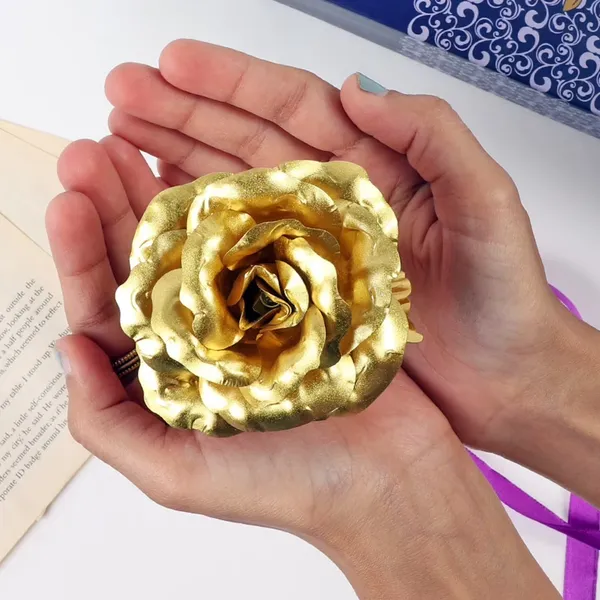 Gold_Plated_Luxury_Decorative_Artificial_Rose_With_Premium_Box