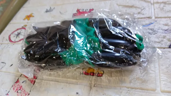 Multicolor_Washable_Heavy_Duty_Garden_Gloves_With_Claws