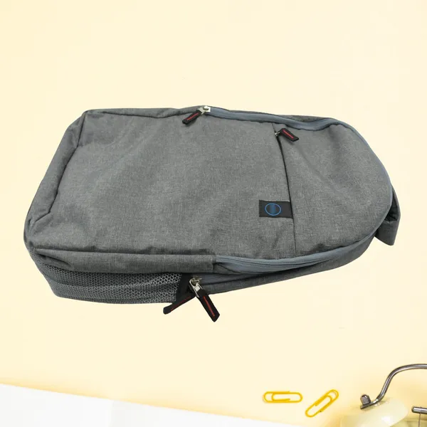 Multicolor_Laptop_Bag_With_Adjustable_Shoulder_Strap_&_Storage_Pockets