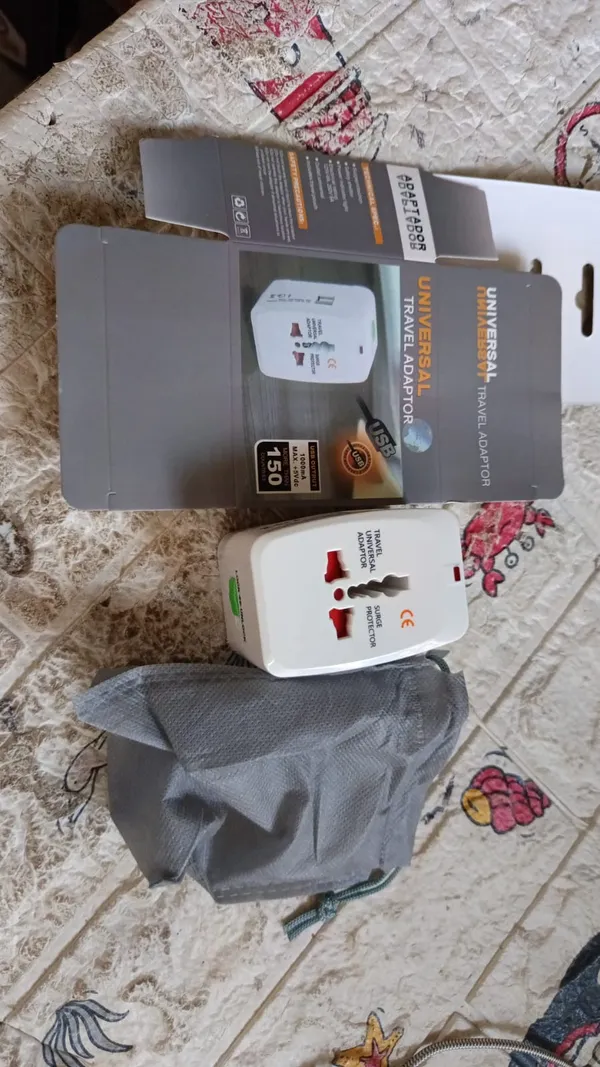 Multicolor_All-In-One_Universal_Ac_Adaptor_Plug_(1_Pc)