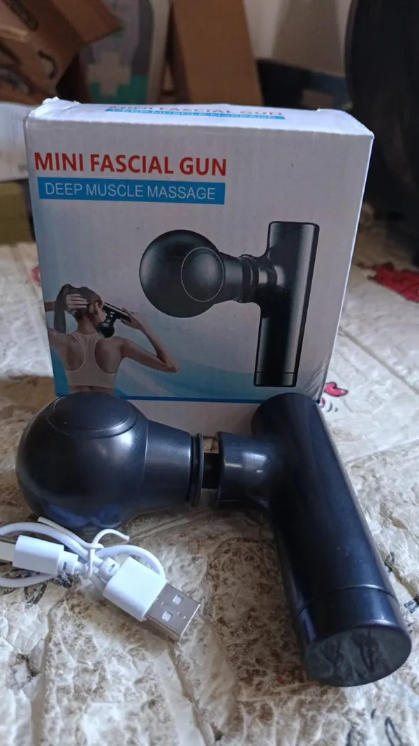 Black_Cordless_One_Button_Operation_Mini_Pocket_Size_Massager
