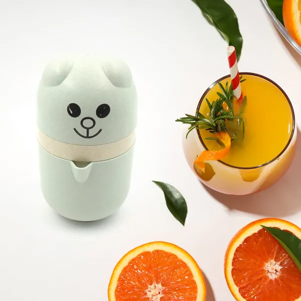 Multicolor_Manual_Portable_&_Food-Grade_Plastic_Citrus_Juicer_(1_Pc)