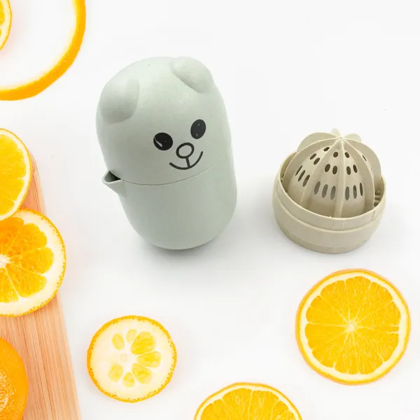 Multicolor_Manual_Portable_&_Food-Grade_Plastic_Citrus_Juicer_(1_Pc)