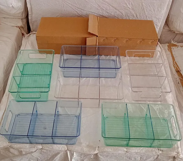 Multicolor_Plastic_Stackable_Fridge_Organizers_With_Handle_(Set_Of_2)