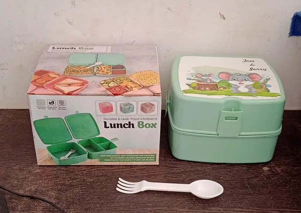 Multicolor_Plastic_Double-Layer_Square_4_Compartment_Tiffin_&_Push_Lock_With_Spoon