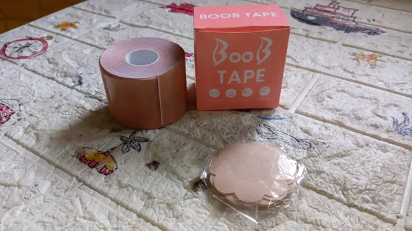 Multicolor_Cotton,_Breathable,_Lift_&_Support_Boob_Tape_With_Nipple_Covers_(5_Mtr)_(10_Pairs)