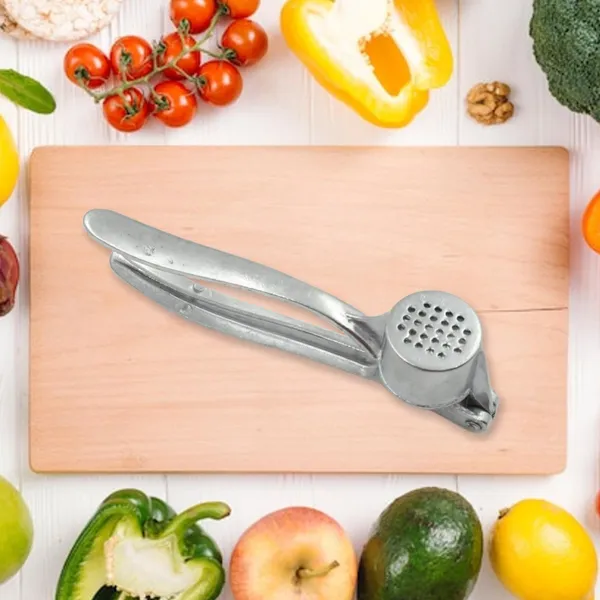 Multicolor_Lightweight_Aluminum_Garlic_Press_(1_Pc)