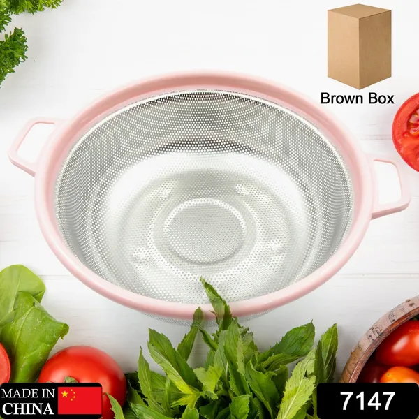 Multicolor_Stainless_Steel_Colander_With_Handle_-_Large_Metal_Mesh_Basket_Strainer_(1_Pc)