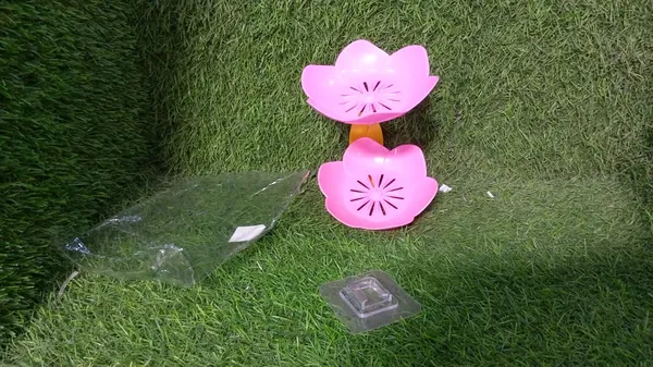 Multicolor_Dabble_Layer_Flower_Self_Draining_Soap_Dish_Holder