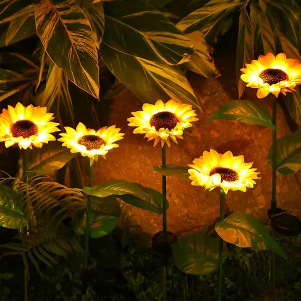 Multicolor_Outdoor_Solar_Waterproof_Garden_Landscape_Stake_Light_(2_Pc)