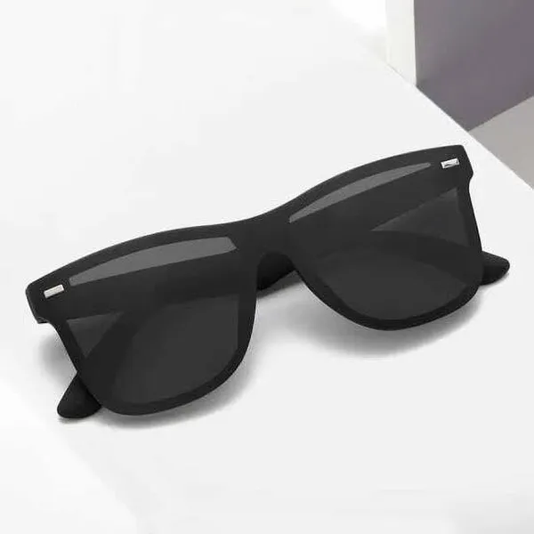 Black_Polycarbonate_Rectangular_Full-Frame_Sunglasses_For_Men_And_Women