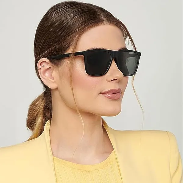Black_Polycarbonate_Rectangular_Full-Frame_Sunglasses_For_Men_And_Women