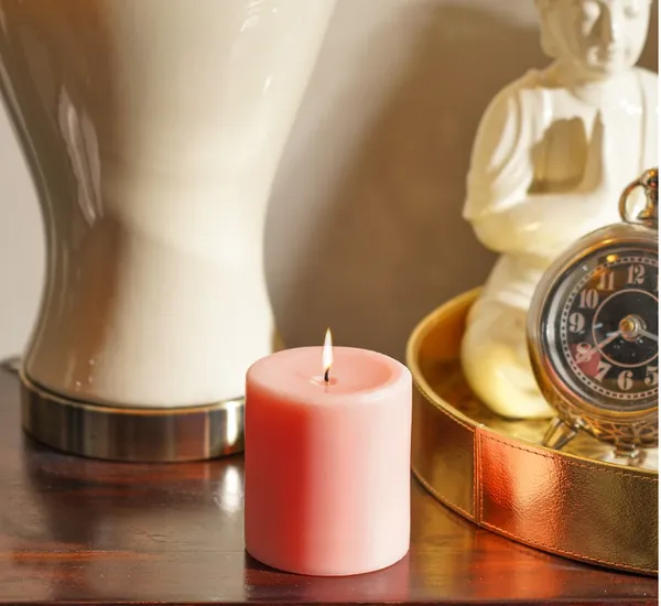 Pink_Chameli_Scented_Paraffin_Wax_Pillar_Candles_For_Meditation,_Spa