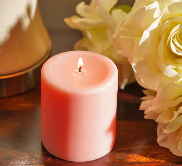 Pink_Chameli_Scented_Paraffin_Wax_Pillar_Candles_For_Meditation,_Spa