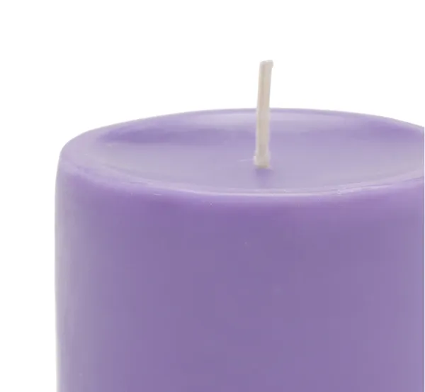 Purple_Lavender_Scented_Paraffin_Wax_Pillar_Candles_For_Meditation,_Spa