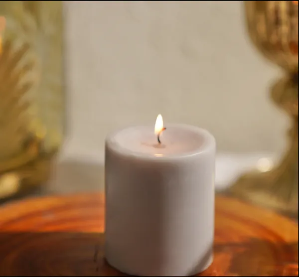 Grey_Frangipani_Scented_Paraffin_Wax_Pillar_Candles_For_Meditation,_Spa