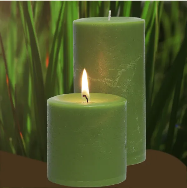 Pack_of_3_Green_Lemon_Grass_Scented_Paraffin_Wax_Pillar_Candles_For_Meditation,_Spa
