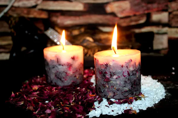 Pack_of_2_White_Lavender_Scented_Paraffin_Wax_Pillar_Candles_For_Meditation,_Spa